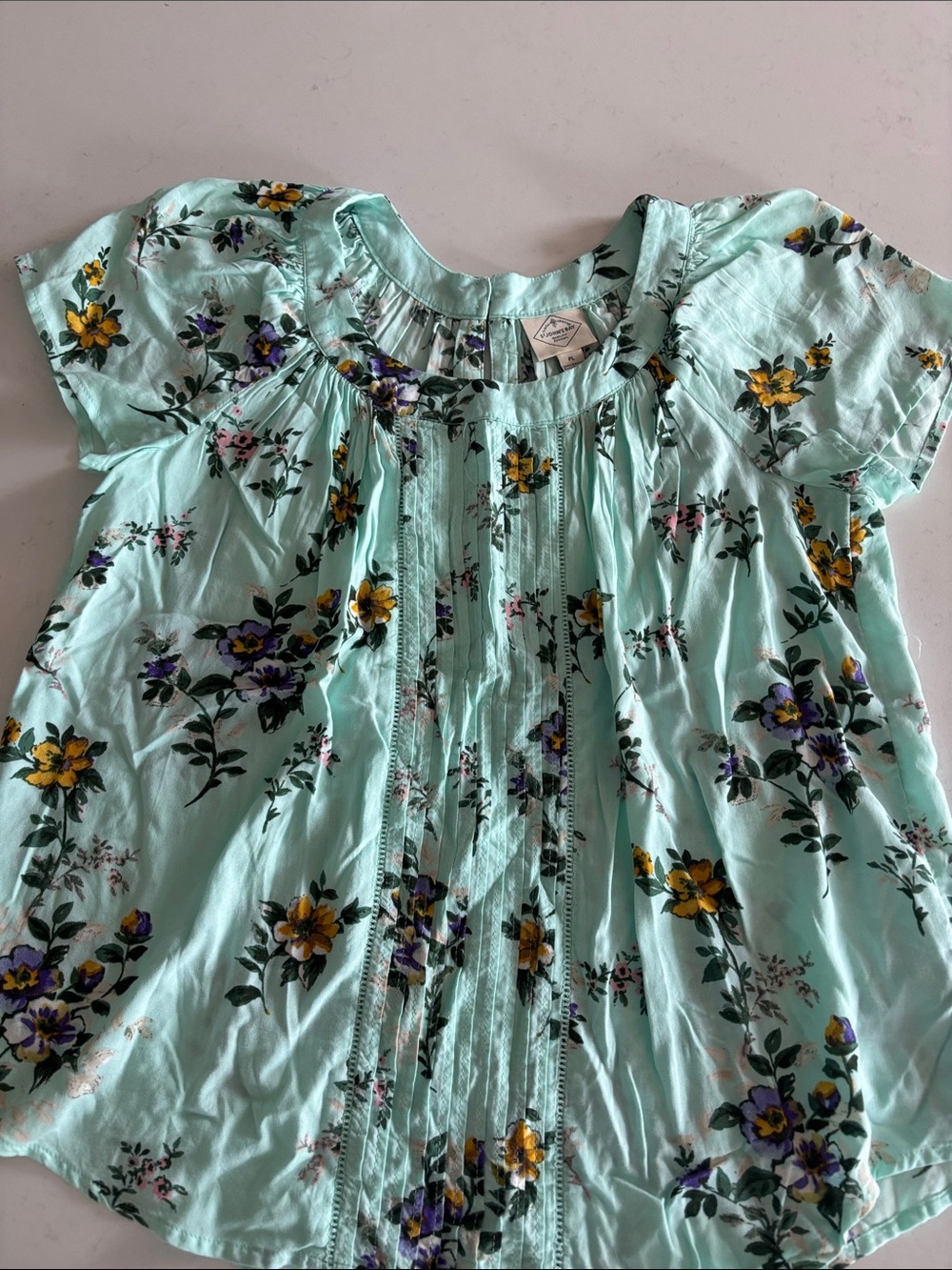 Mint  green  Floral Pintuck Blouse